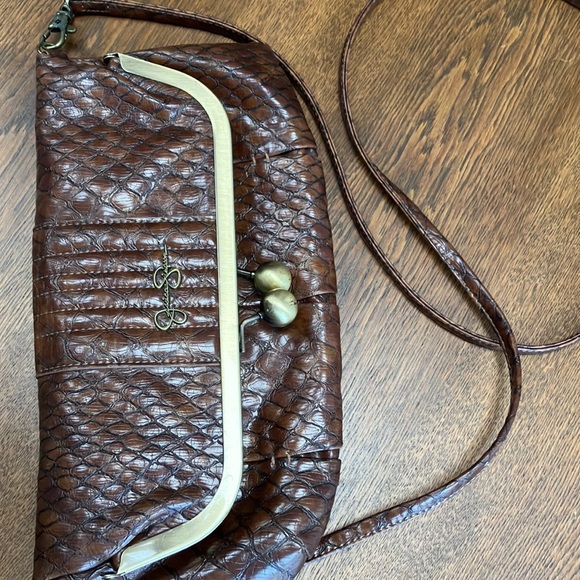 Jessica Simpson fold over Tiffany KissLock bag. Brown, excellent condition. - Picture 10 of 11